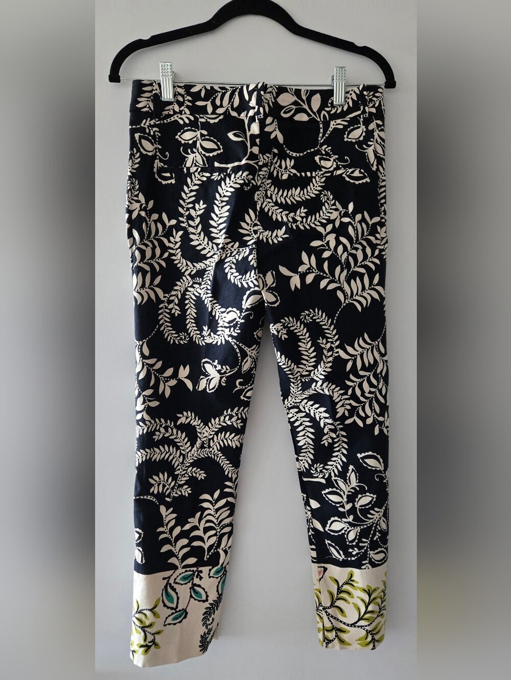 Zara Patterned Capris - Picture 3 of 4